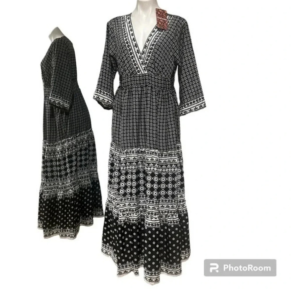 Women's Black and White Dress - Picture 1 of 9